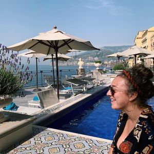 Meet your Posher, Victoria